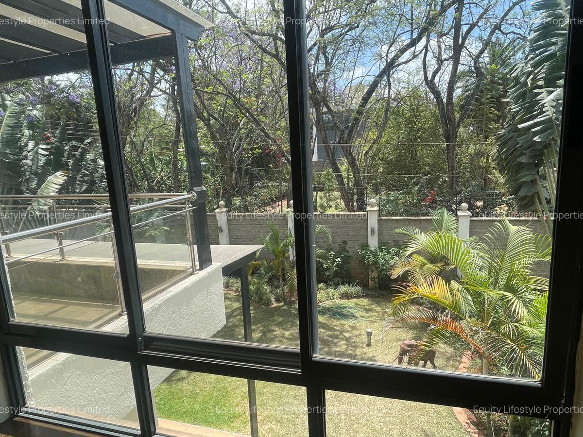 5 Bed Villa with En Suite in Lavington - 10