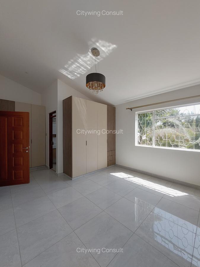 4 Bed Townhouse with En Suite at Rhapta Road - 15