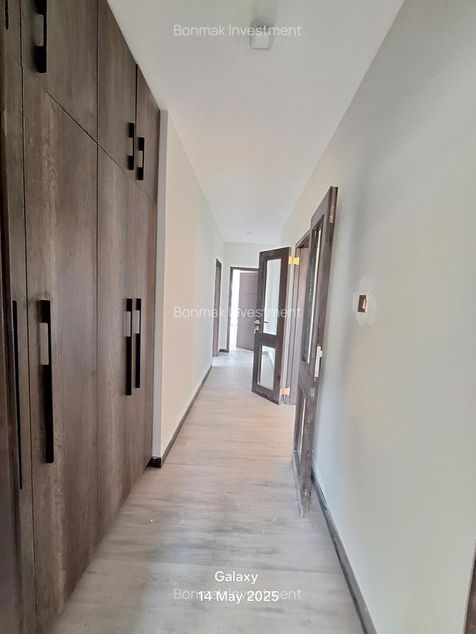 2 Bed Apartment with En Suite at Riverside Drive - 15