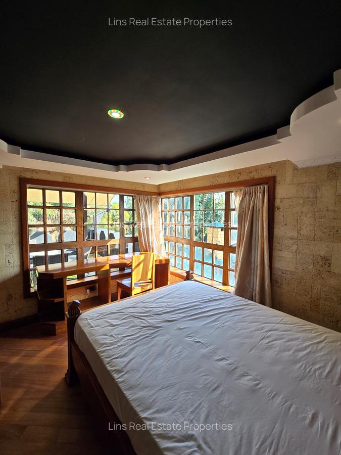 3 Bed House with En Suite in Nyari - 15