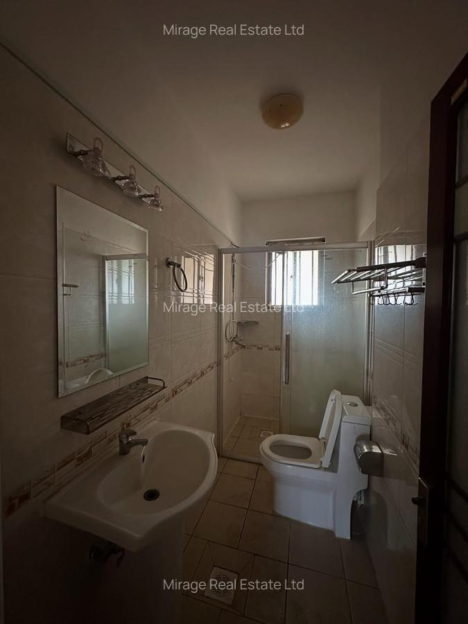 3 Bed Apartment with Swimming Pool in Kilimani - 5