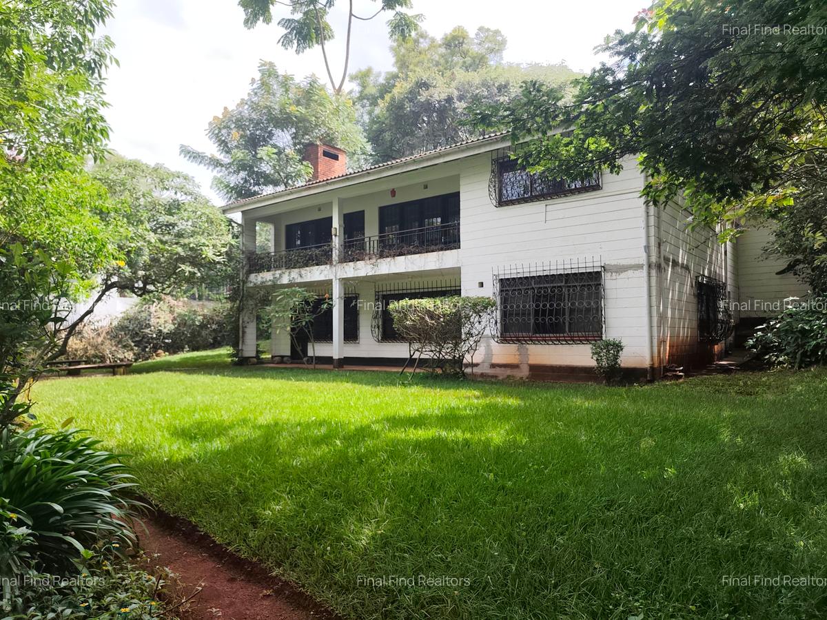 4 Bed House with En Suite in Runda - 1