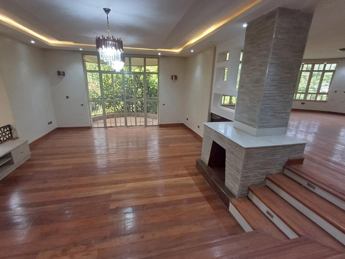 9 Bed Townhouse with En Suite in Nyari - 5