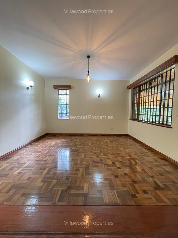 5 Bed Villa with En Suite in Nyari - 9
