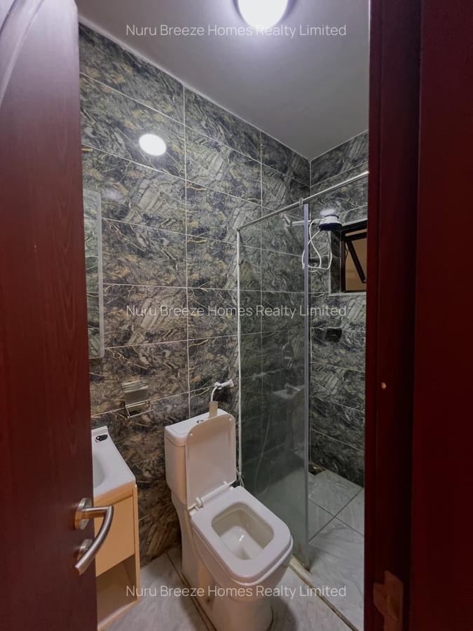 5 Bed Townhouse with En Suite in Lavington - 18