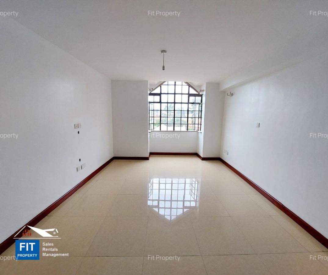3 Bed Apartment with En Suite in Westlands Area - 15