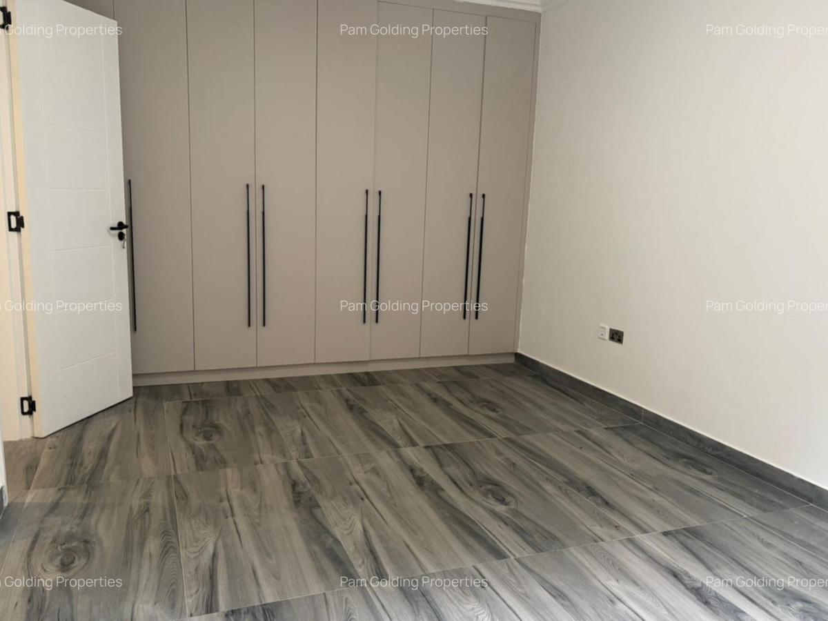 1 Bed Apartment at Brookside Close - 5