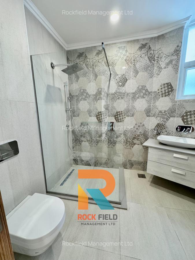 Furnished 3 Bed Apartment with En Suite in Parklands - 17