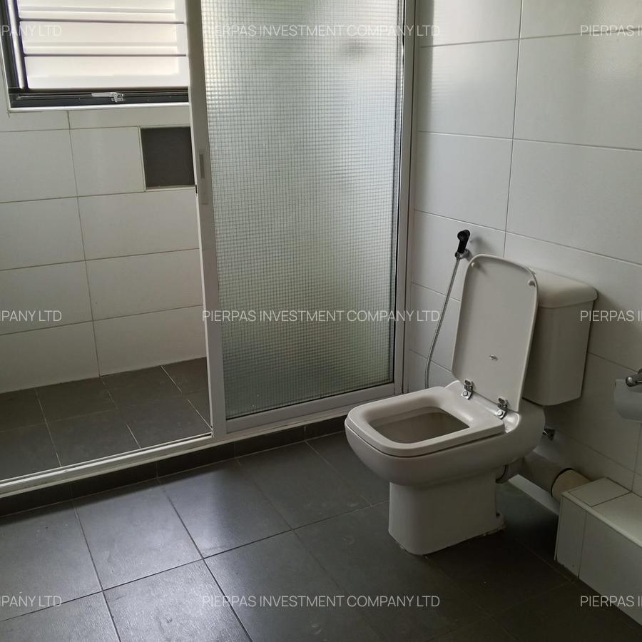 Serviced 3 Bed Apartment with En Suite in Westlands Area - 10