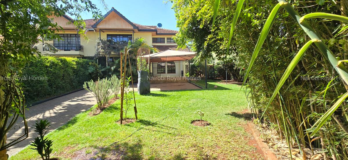 4 Bed Townhouse with En Suite at Lavington Green - 6