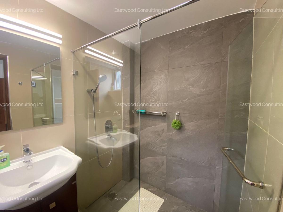 4 Bed Apartment with En Suite at Githuri Road - 15