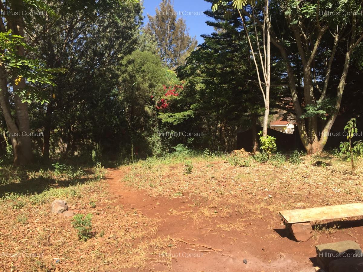 1 m² Land in Runda - 6