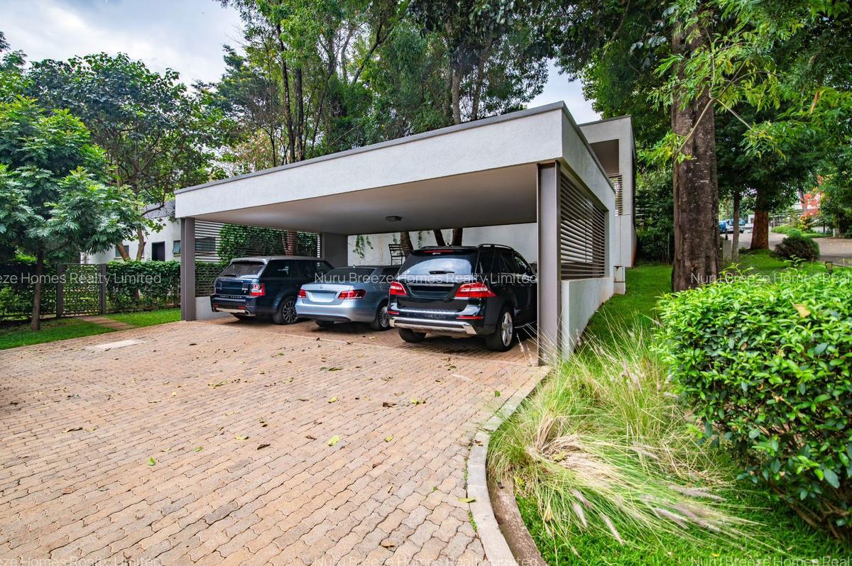 5 Bed Townhouse with En Suite in Karen - 5