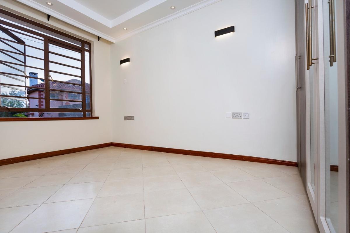 4 Bed Townhouse with En Suite at Ngong - Upper Matasia Rd - 14