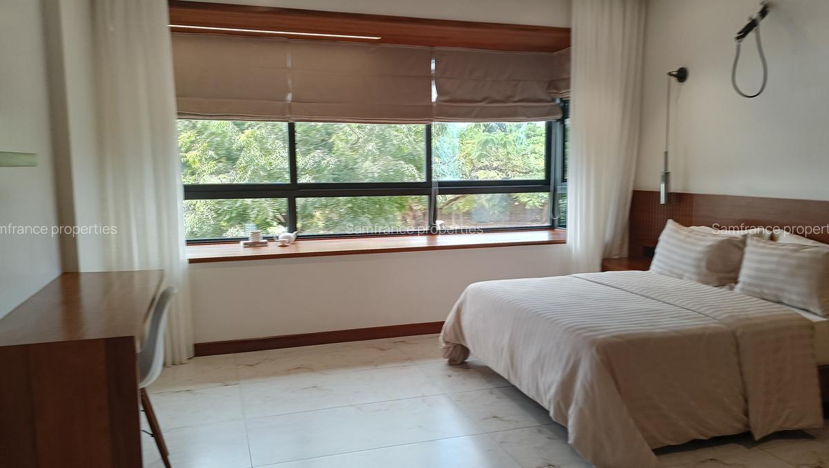 3 Bed Apartment at Links Road - 12