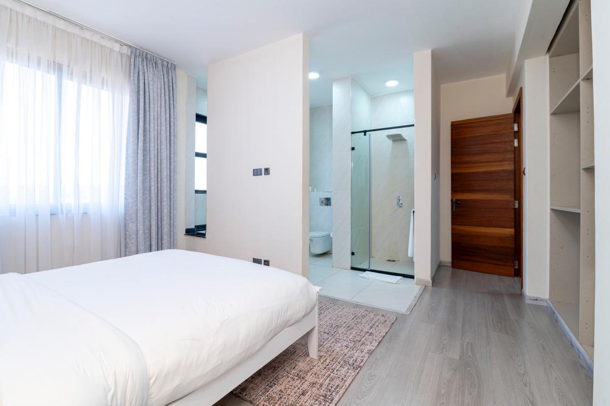2 Bed Apartment with En Suite in Westlands Area - 10