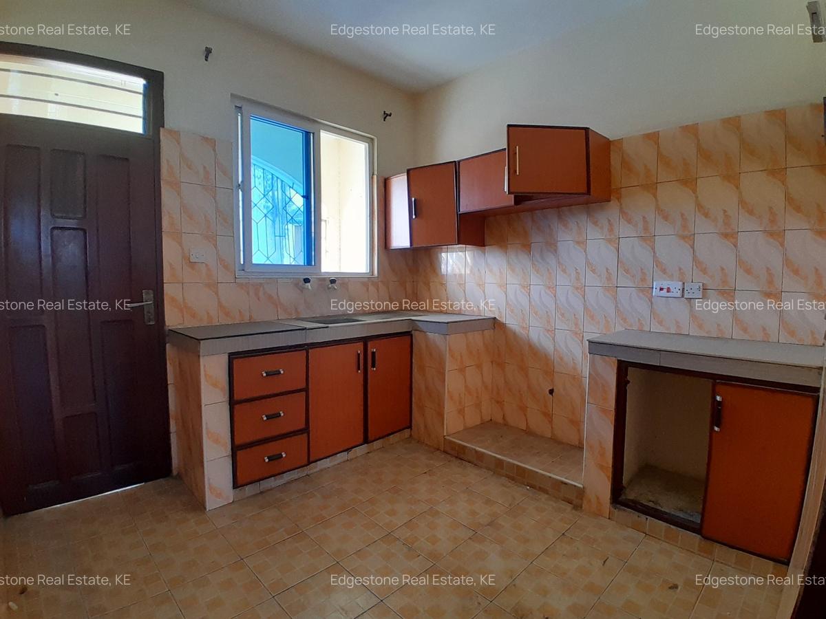 3 Bed Apartment with En Suite in Tudor - 11