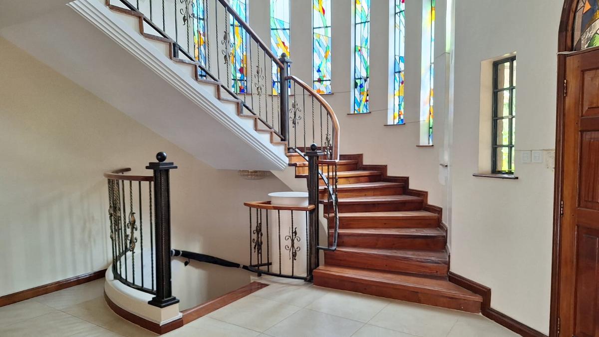 6 Bed House with En Suite in Kitisuru - 9