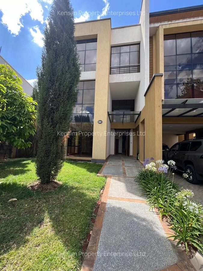 5 Bed Townhouse with En Suite in Lavington - 4