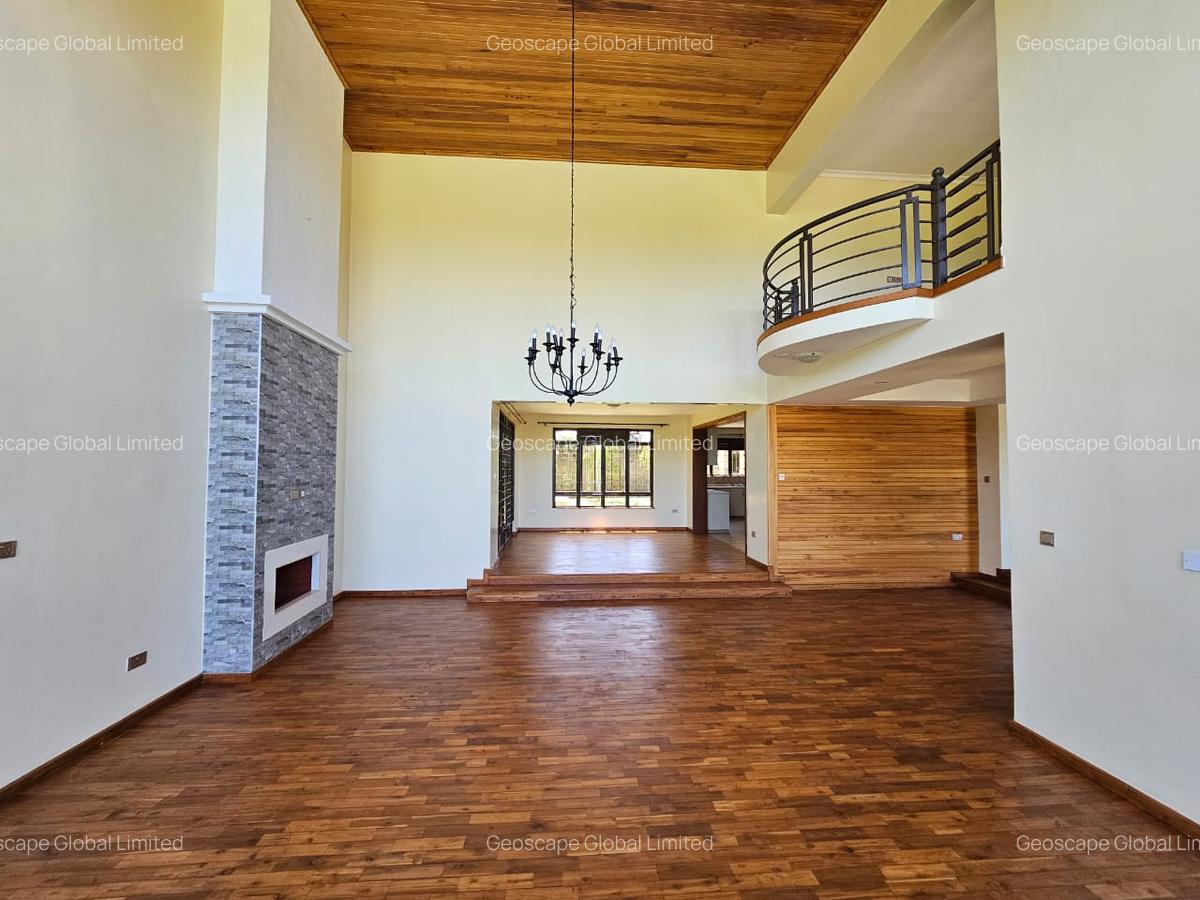 5 Bed House with En Suite in Runda - 8