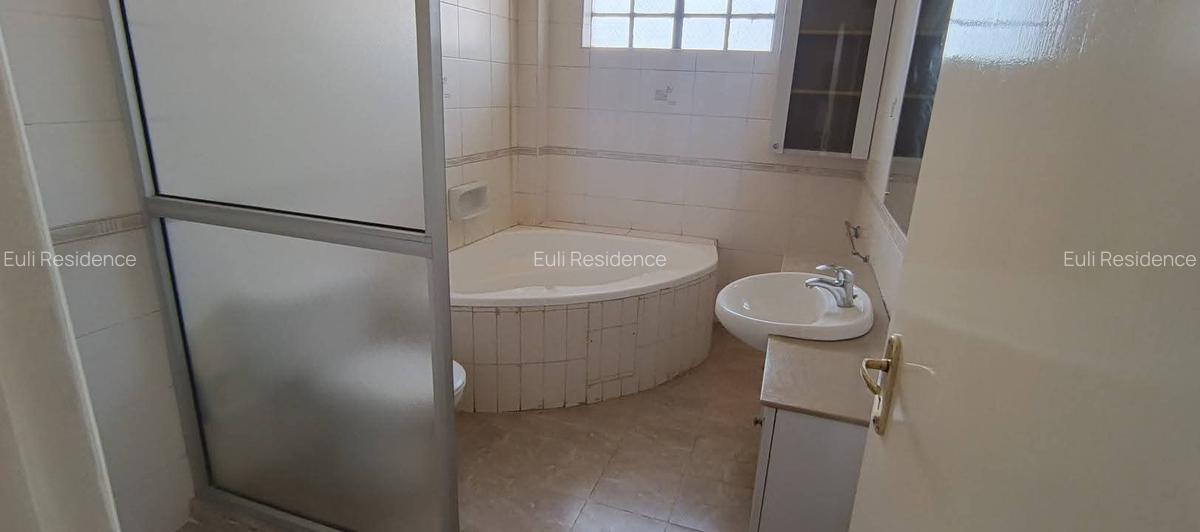 3 Bed Apartment with En Suite at Mvuli Rd - 11