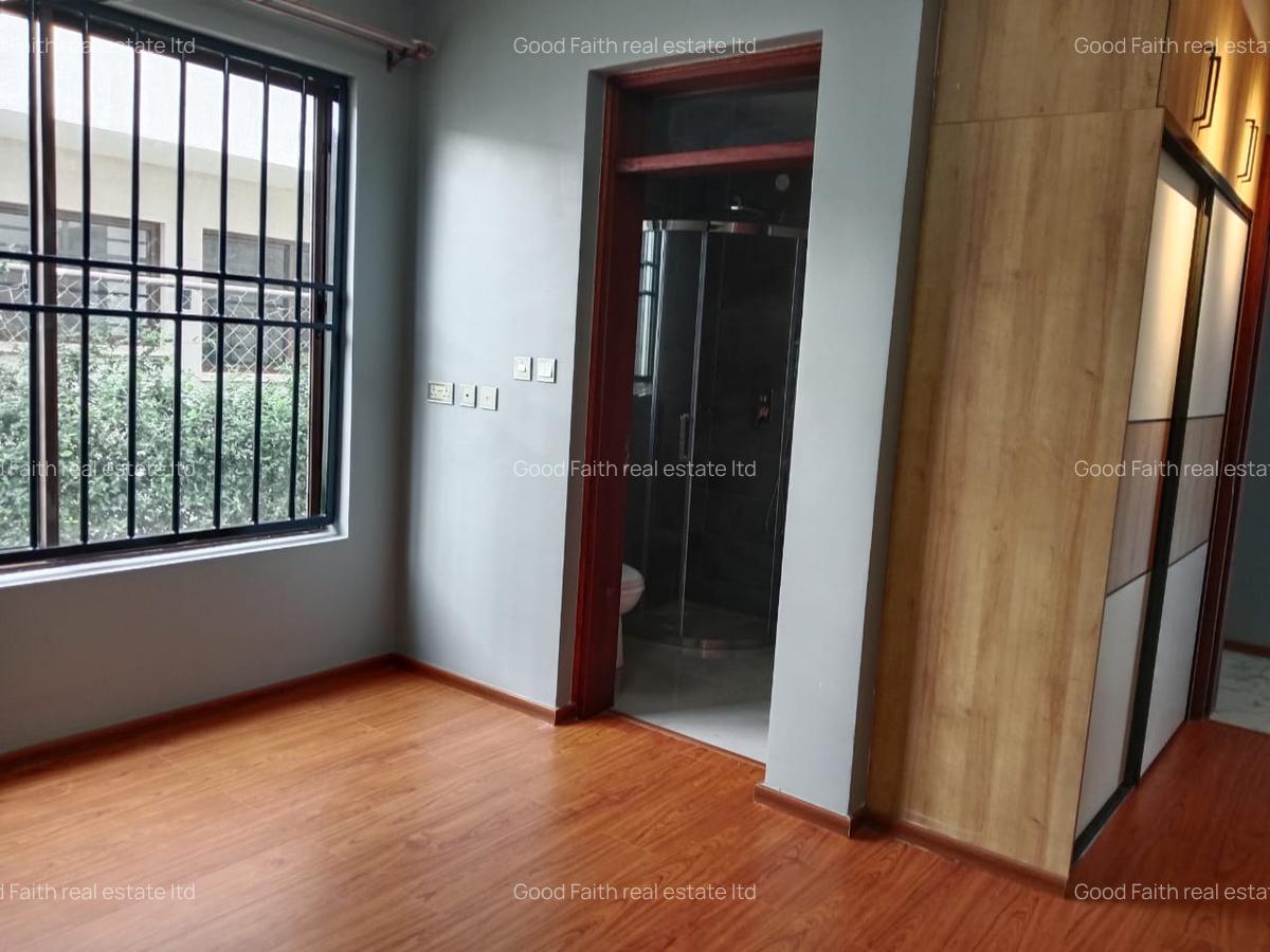 4 Bed Townhouse with En Suite in Kiambu Road - 9