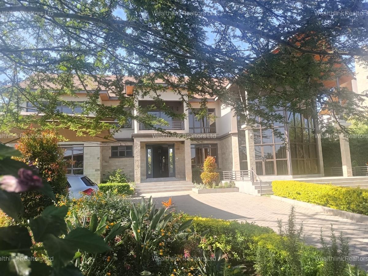 5 Bed Townhouse with En Suite at Runda - 6