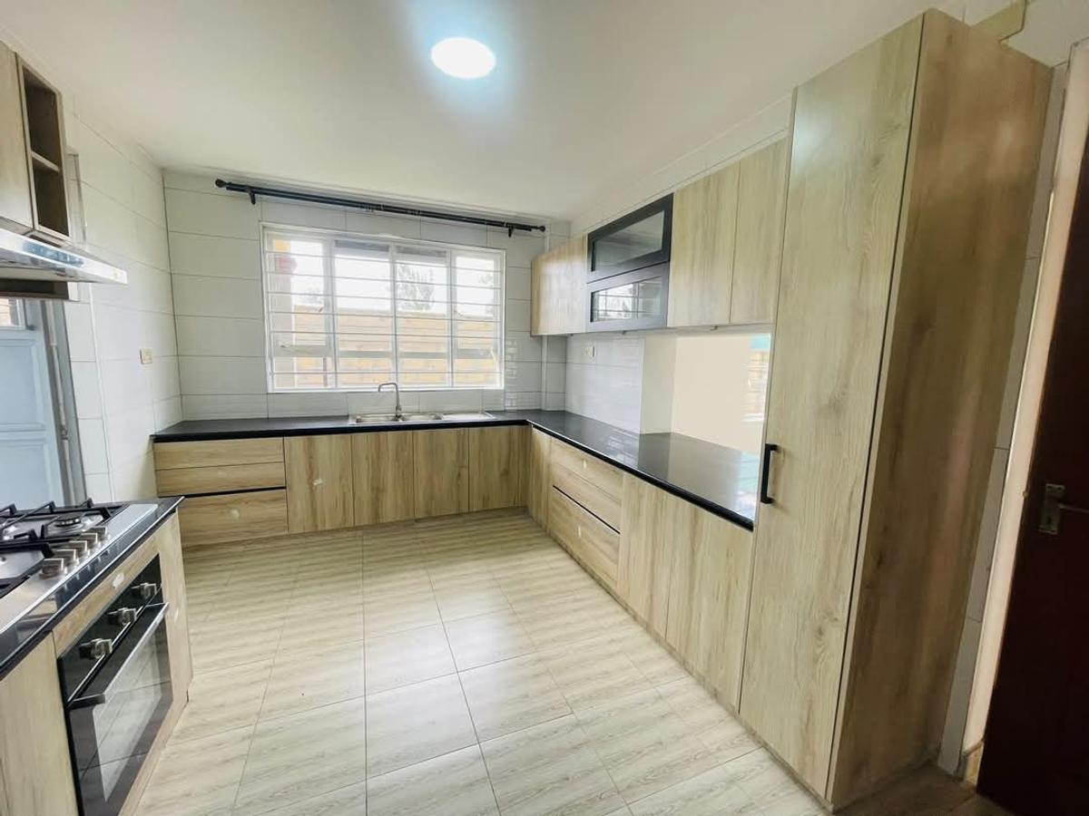 4 Bed House with En Suite at Lussingetti - 4