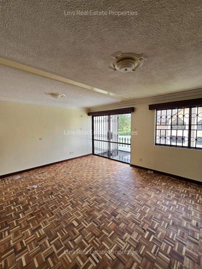 4 Bed Townhouse with En Suite in Lavington - 9