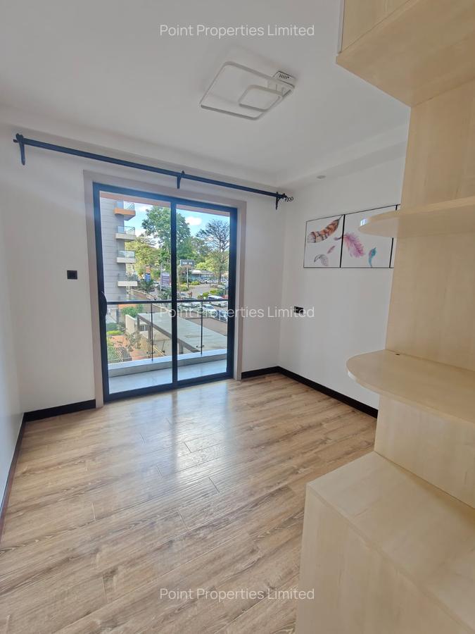 3 Bed Apartment with En Suite in Kilimani - 9