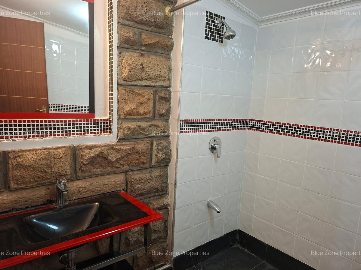 2 Bed House with En Suite at Off Mimosa Rd - 14