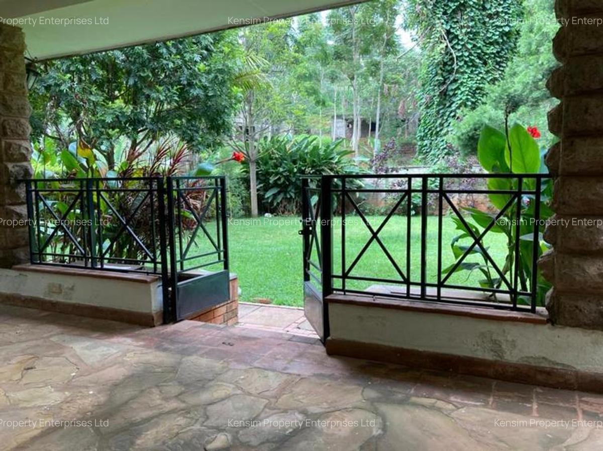 5 Bed Townhouse with En Suite in Rosslyn - 6