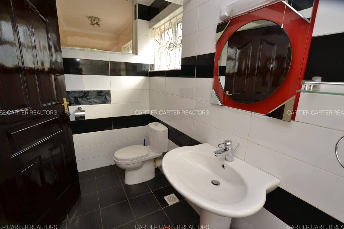 Serviced 2 Bed Apartment with En Suite in Lavington - 15