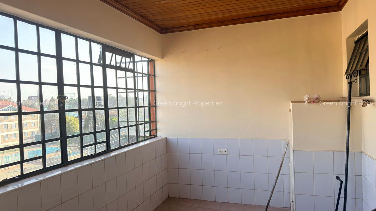 Serviced 3 Bed Apartment with En Suite in Kilimani - 8