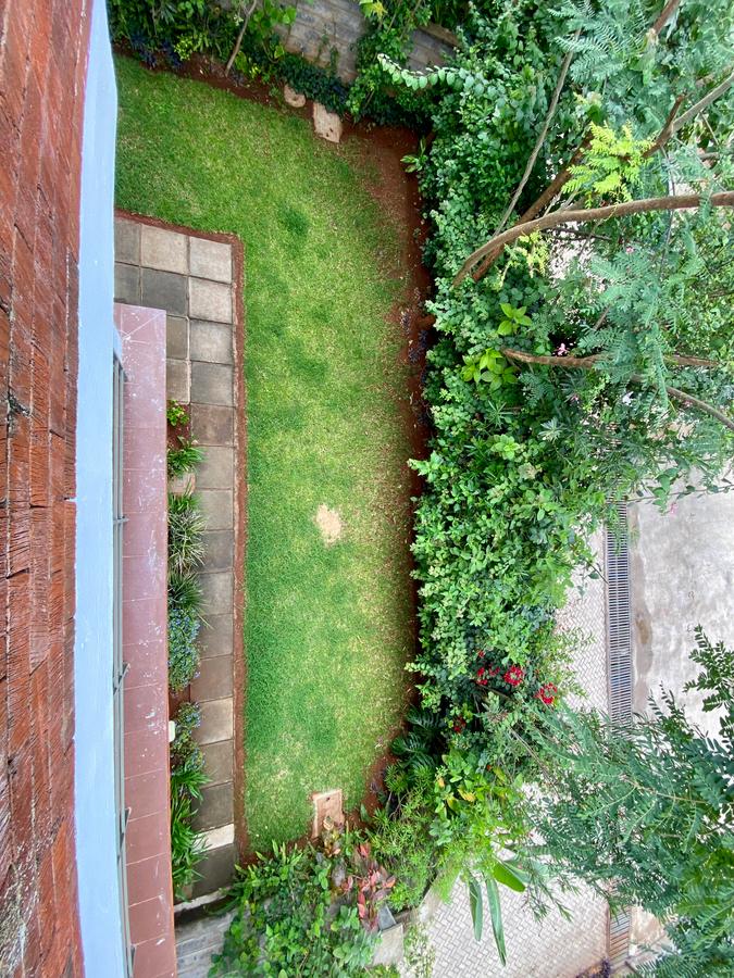 5 Bed Townhouse with En Suite in Spring Valley - 7
