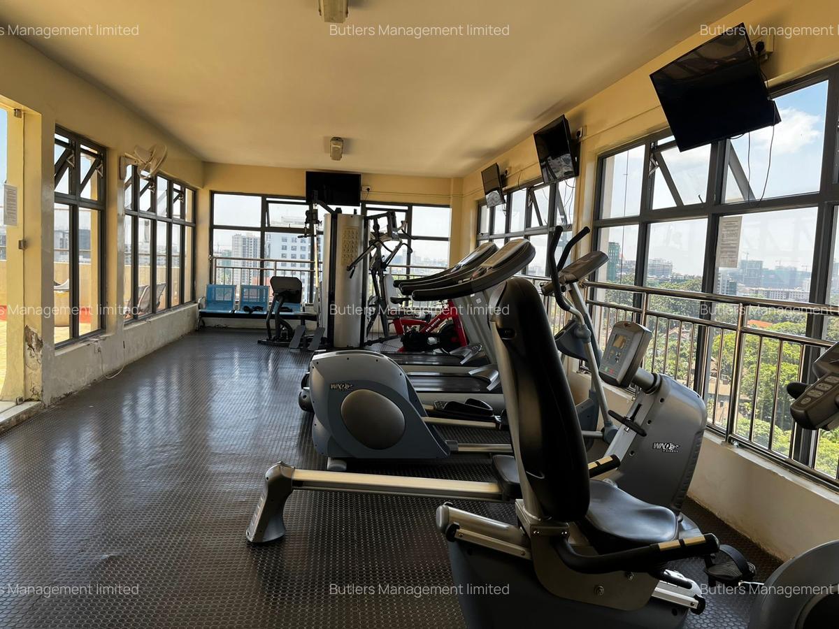 Serviced 3 Bed Apartment with En Suite in Brookside - 20