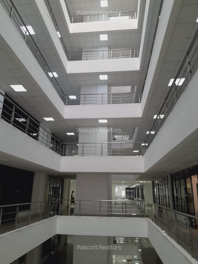 200 ft² Office with Service Charge Included at Adams Arcade - 8