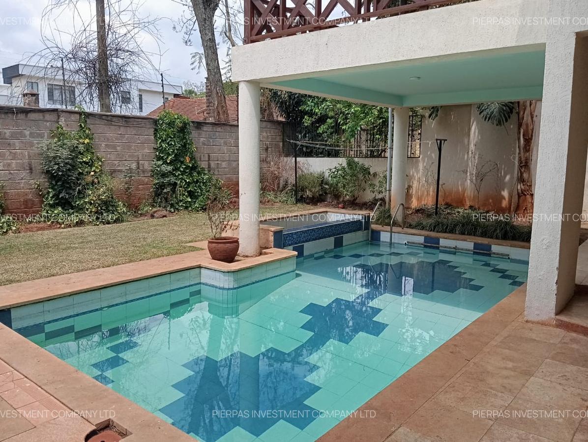 5 Bed Townhouse with En Suite in Lavington - 20