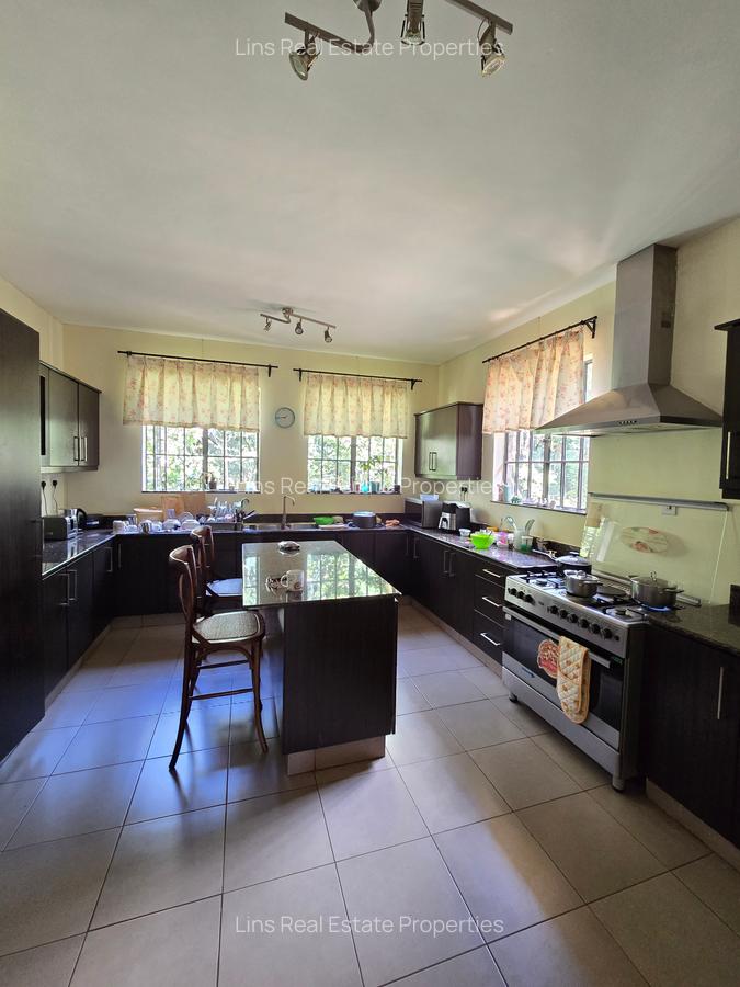 4 Bed Townhouse with En Suite in Runda - 14