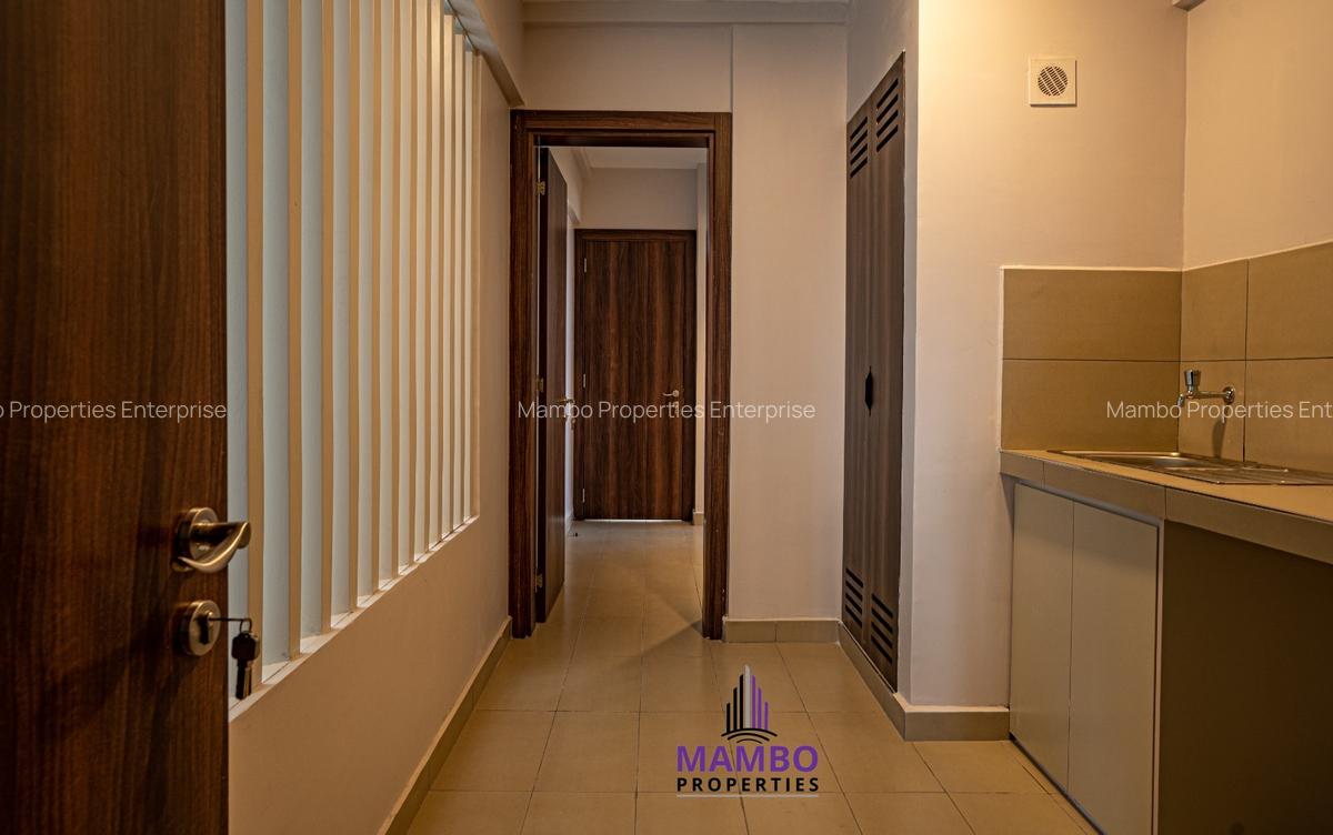 Furnished 3 Bed Apartment with En Suite at Brookside Drive - 8