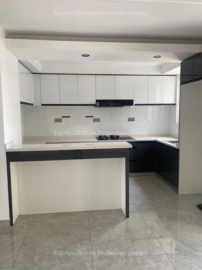 3 Bed Apartment with En Suite in Kilimani - 4