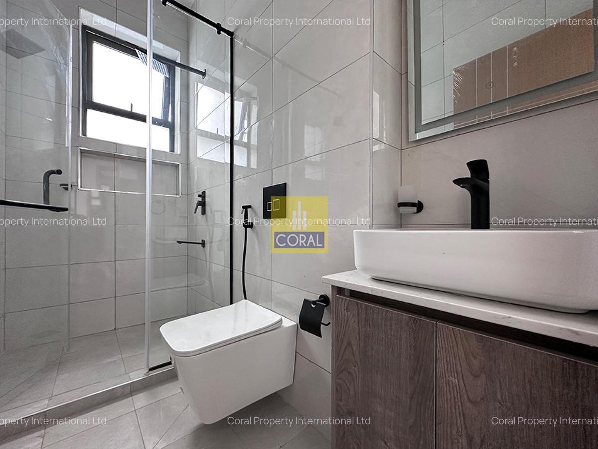 2 Bed Apartment in Brookside - 10