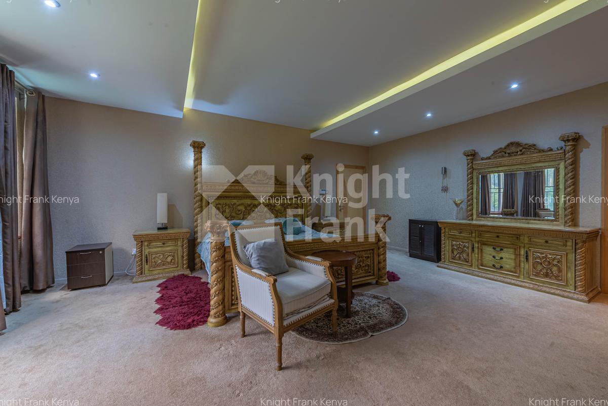 5 Bed House with En Suite at Kauria Close - 9