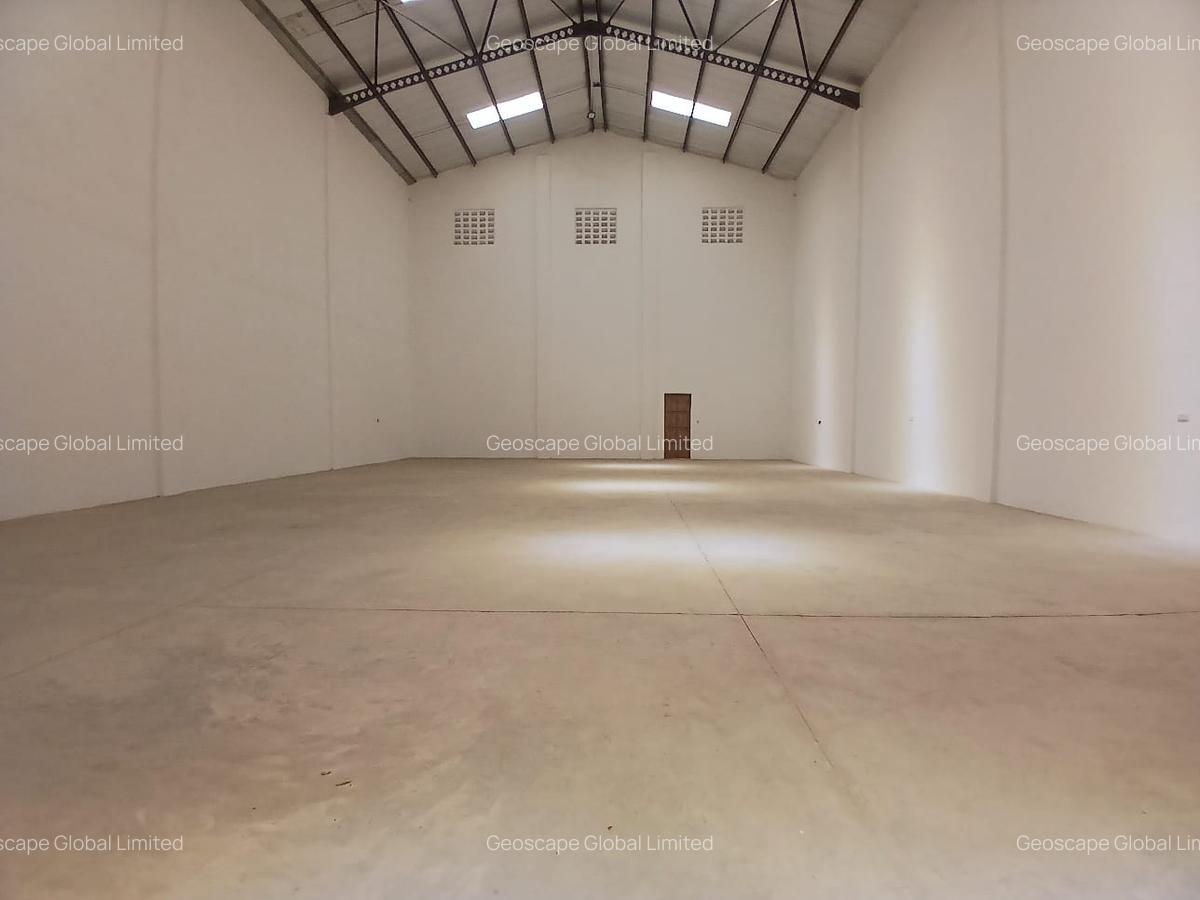 7,600 ft² Warehouse with Backup Generator in Mlolongo - 7