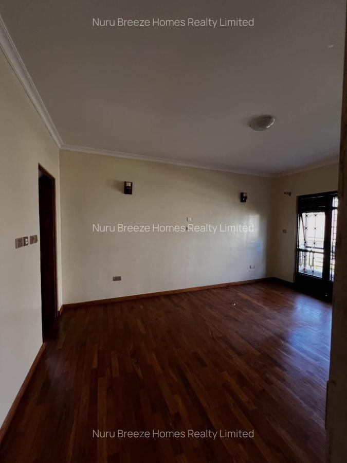 5 Bed Townhouse with En Suite in Runda - 15