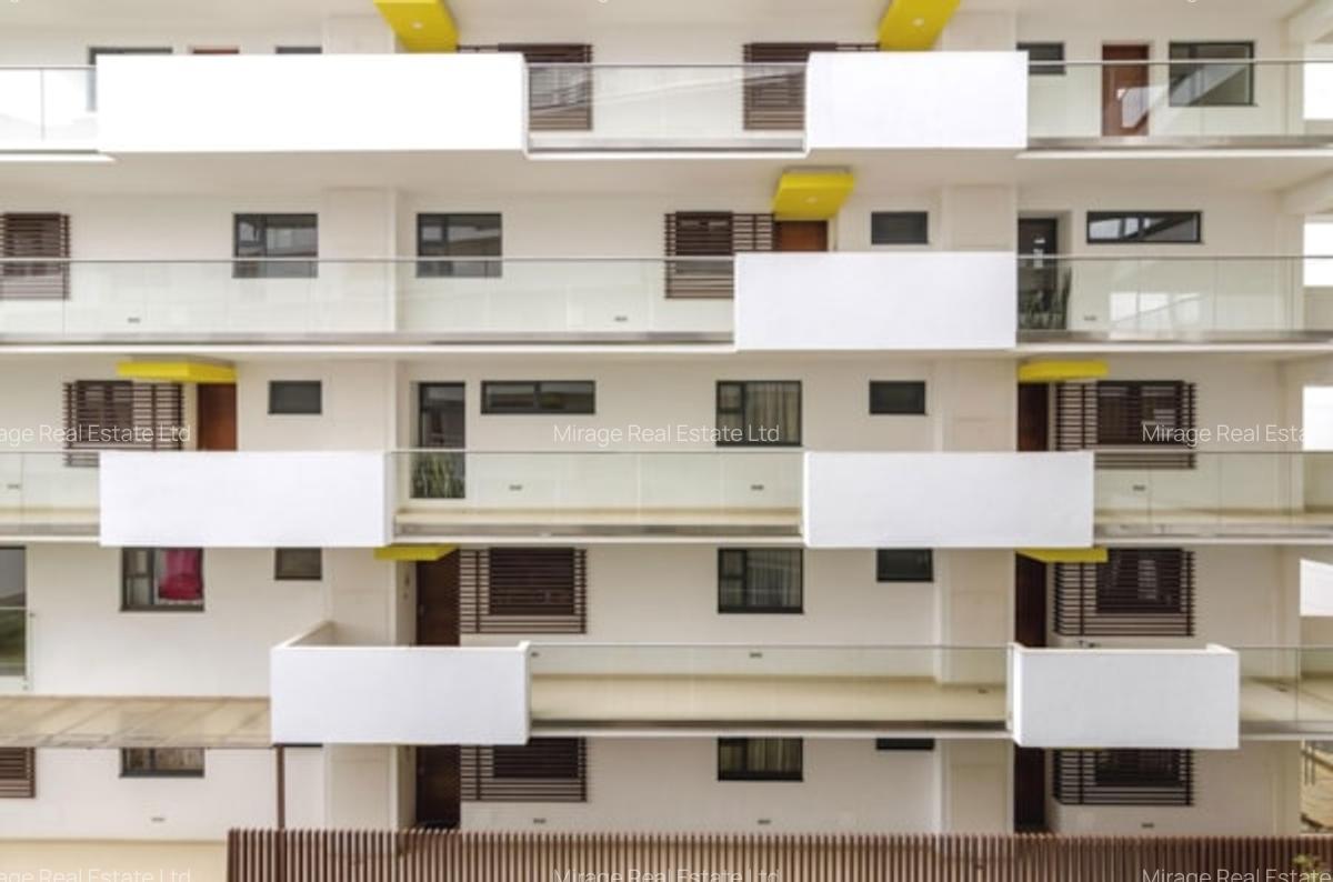 3 Bed Apartment with Swimming Pool in Garden Estate - 10