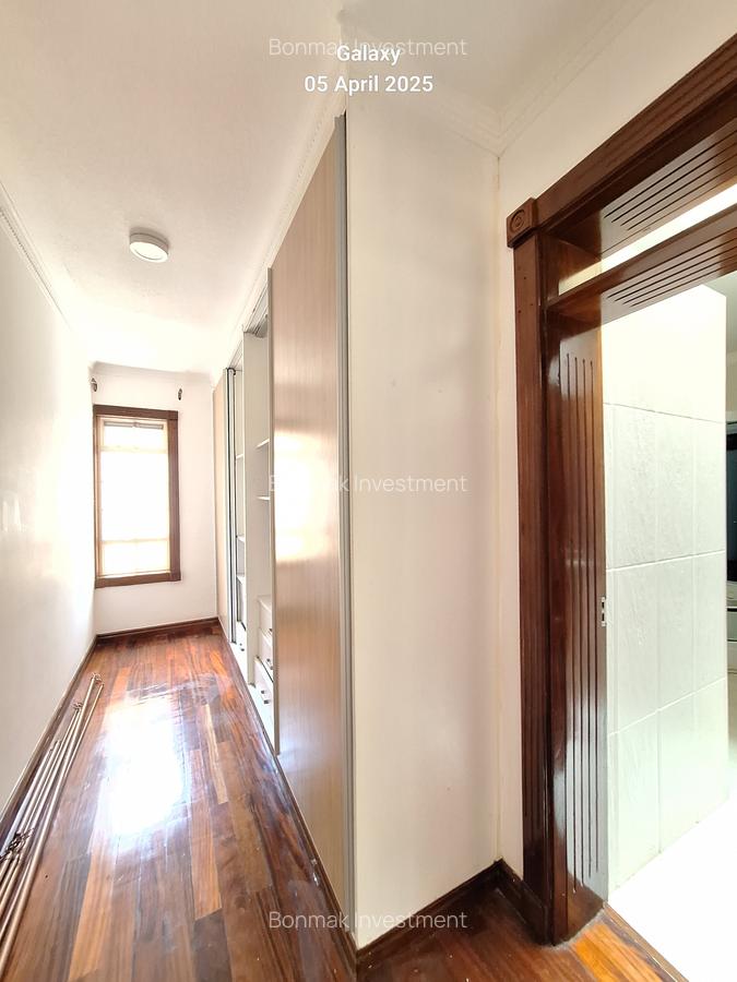 4 Bed Townhouse with En Suite at Kyuna Rise - 14