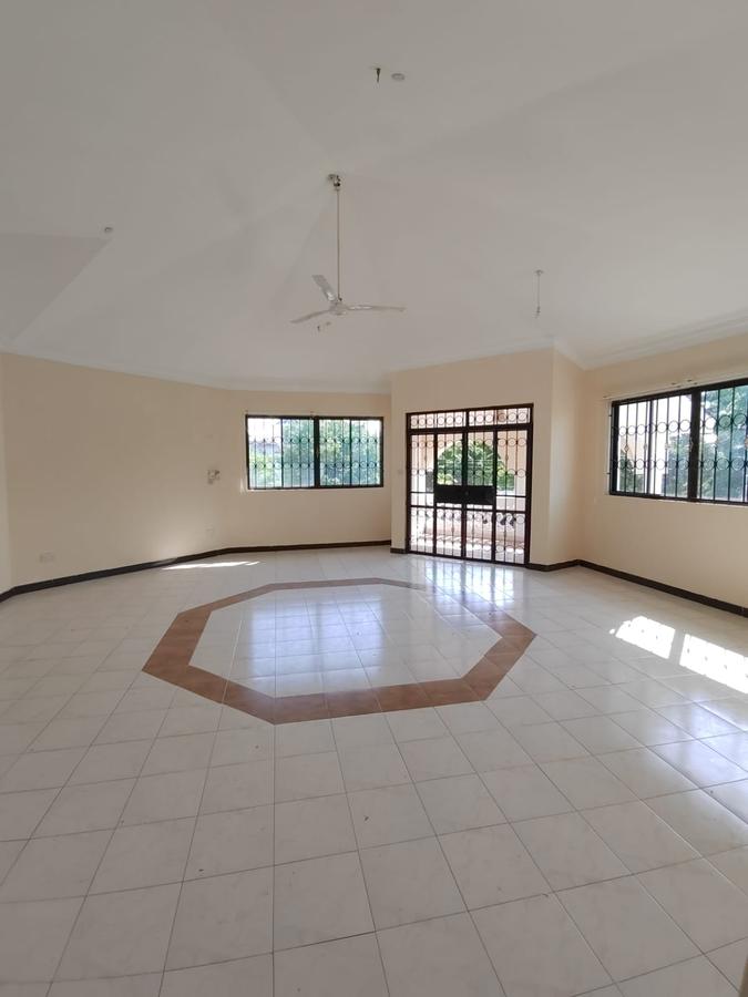 7 Bed House with En Suite at Nyali - 5