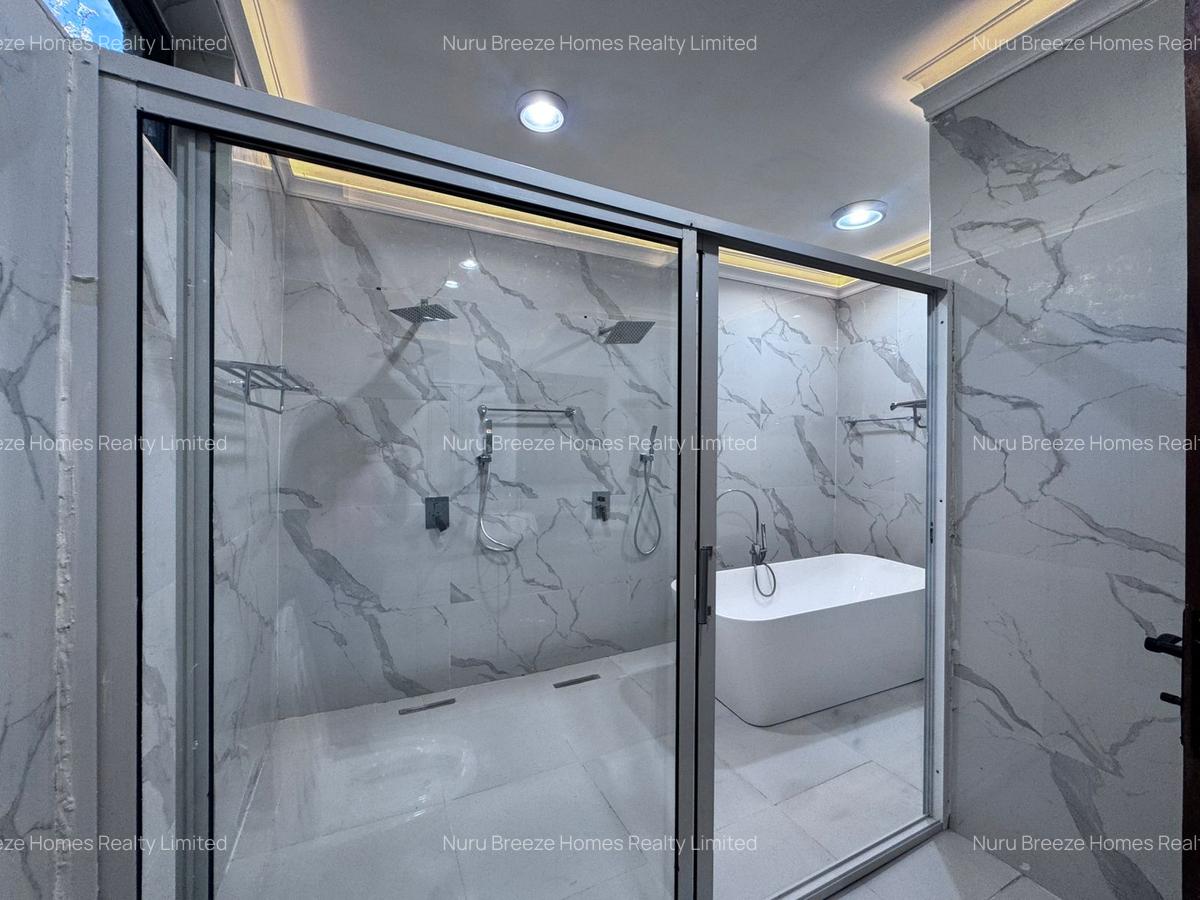 6 Bed Townhouse with En Suite in Karen - 5