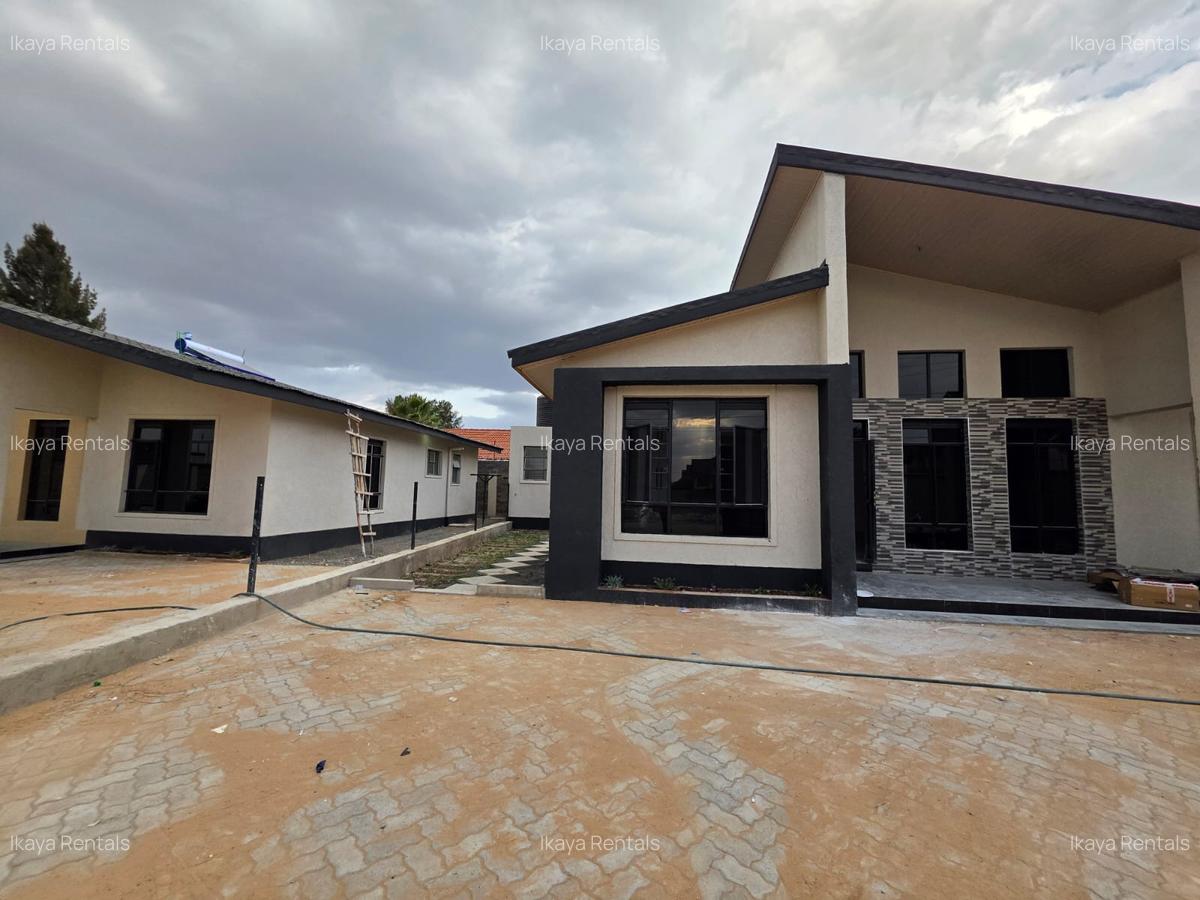3 Bed Townhouse with Staff Quarters in Kitengela - 1